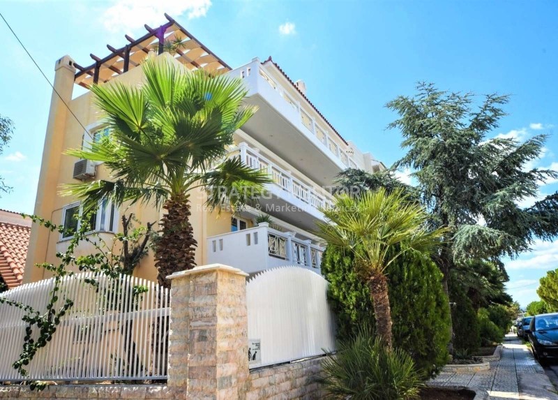 Μονοκατοικία 390 τ.μ. πρός πώληση, Αθήνα - Νότια Προάστια, Γλυφάδα