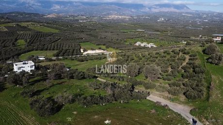 Οικόπεδο 4.200 τ.μ. πρός πώληση