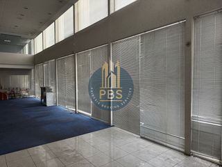 Κατάστημα 562 τ.μ. προς ενοικίαση, Τερψιθέα Πειραιά-thumb-3