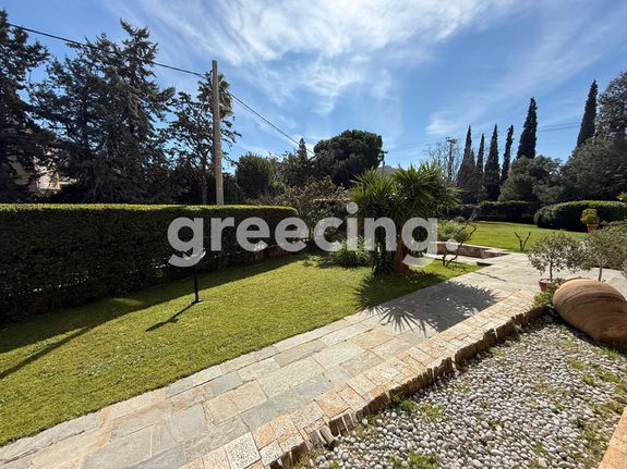 Building 2.100 sqm for sale, Athens - North, Kifisia