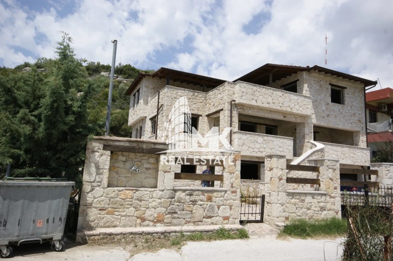 Μεζονέτα 370 τ.μ. προς πώληση, Κουφός Τορώνης