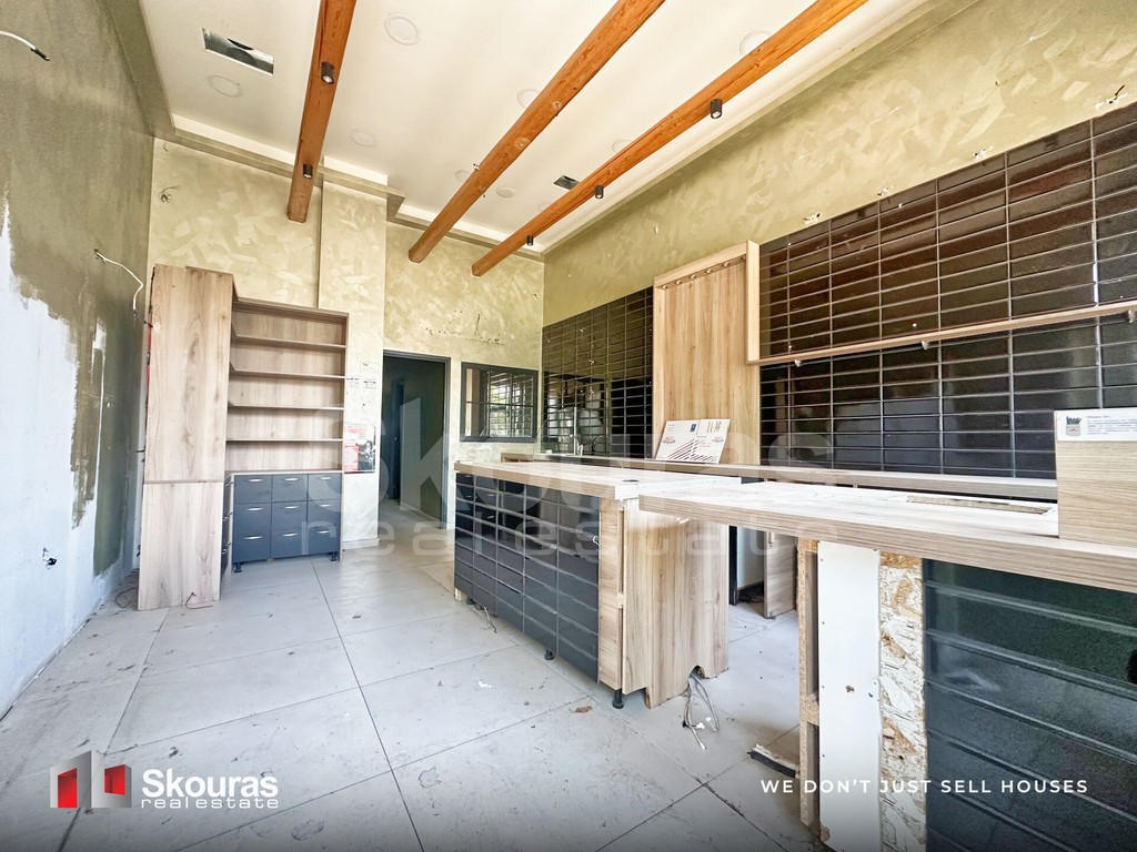 Store 64 sqm for rent, Messinia, Kalamata