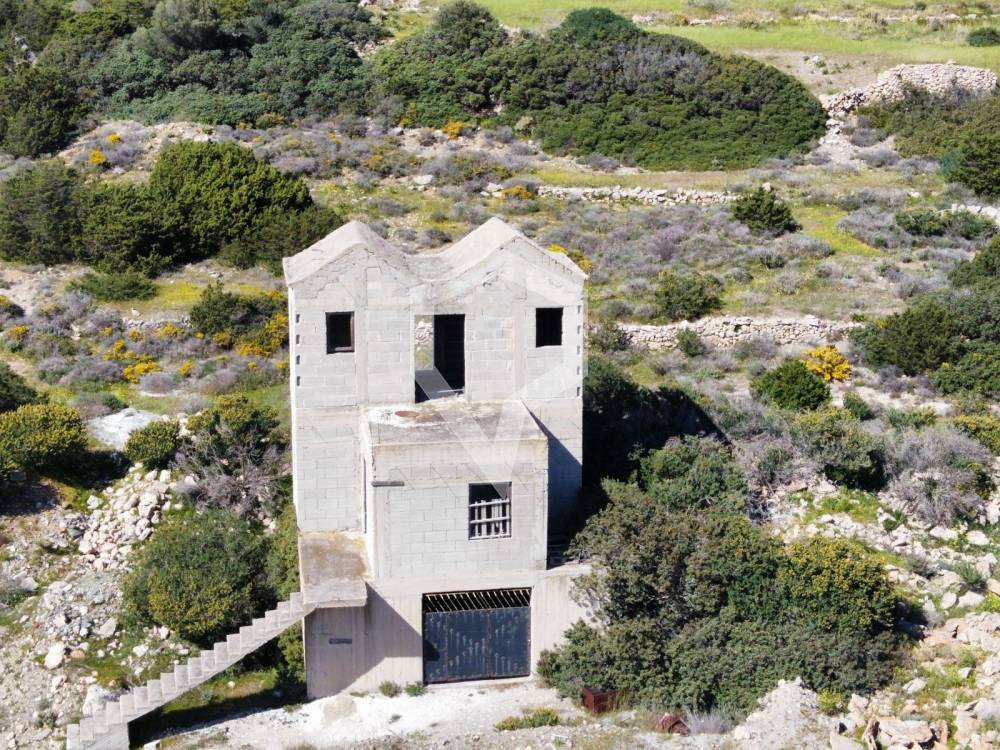 Οικόπεδο 7.965 τ.μ. πρός πώληση, Κυκλάδες, Σύρος