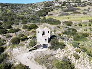Οικόπεδο 7.965 τ.μ. πρός πώληση, Κυκλάδες, Σύρος-thumb-3