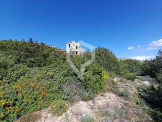Οικόπεδο 7.965 τ.μ. πρός πώληση, Κυκλάδες, Σύρος-thumb-1