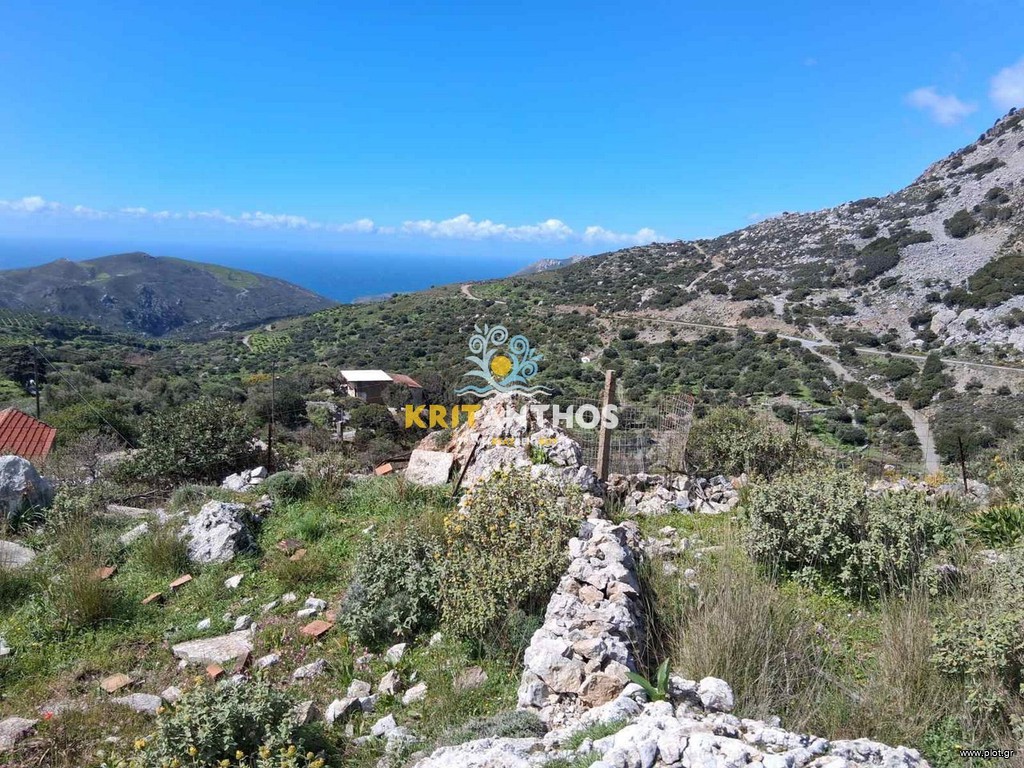 Land plot 880 sqm for sale, Rethymno Prefecture, Lampi