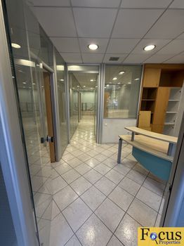 Office 160 sqm for rent