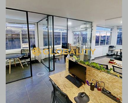 Office 122 sqm for rent
