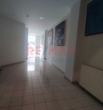 Επιχειρηματικό κτίριο 2.100 τ.μ. προς ενοικίαση