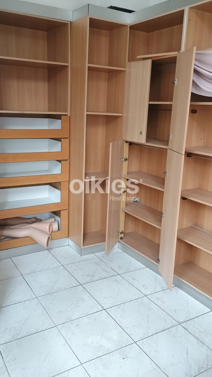 Κατάστημα 111 τ.μ. προς ενοικίαση, Χαριλάου