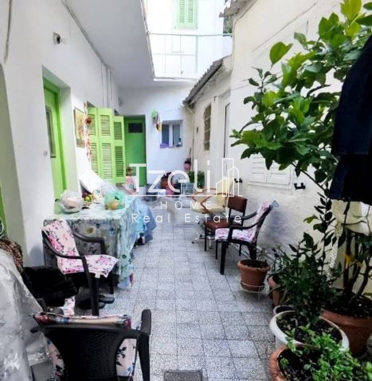 Κτίριο 240 τ.μ. προς πώληση, Αγία Σοφία Πειραιά