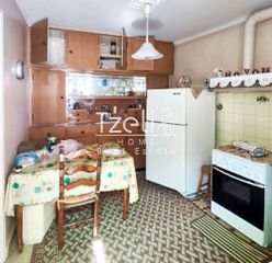 Κτίριο 240 τ.μ. για πώληση, Πειραιάς, Αγία Σοφία-thumb-10