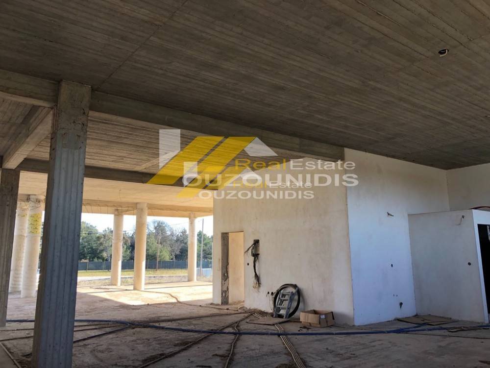 Επιχειρηματικό κτίριο 560 τ.μ. προς πώληση, Μάνα του Νερού