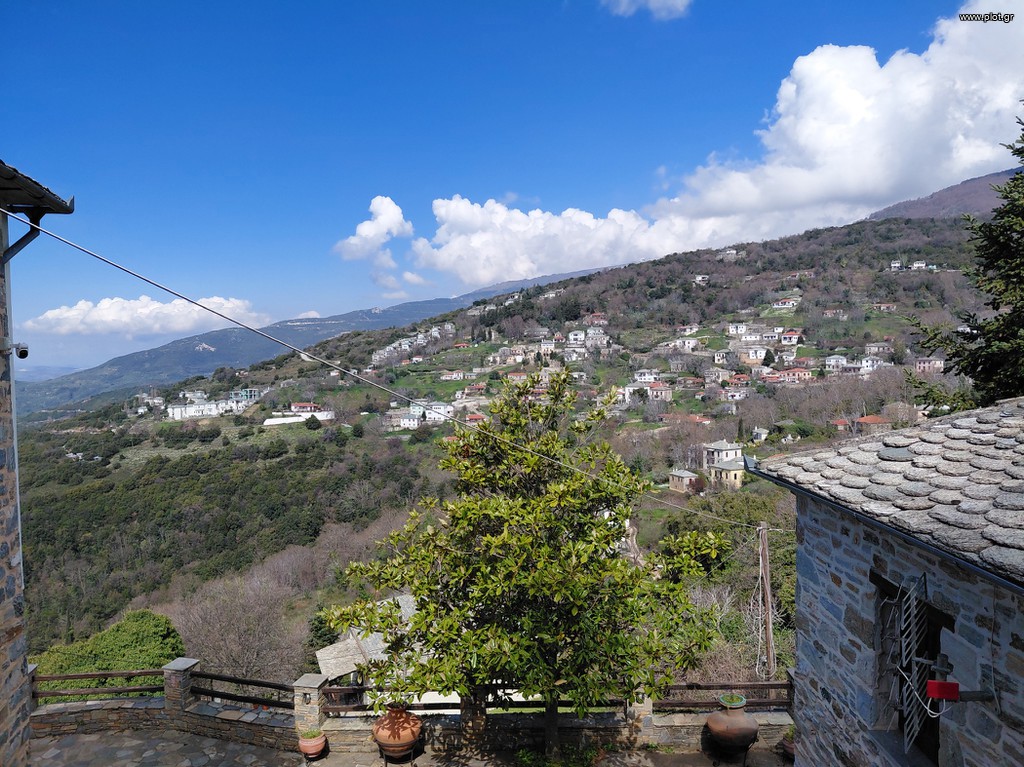 Συγκρότημα διαμερισμάτων 460 τ.μ. πρός πώληση, Μαγνησία, Μηλιές