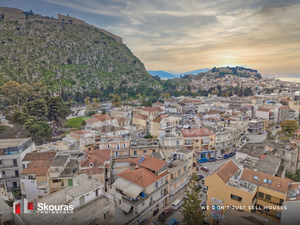 Κατάστημα 83 τ.μ. προς ενοικίαση, Κέντρο Ναυπλίου