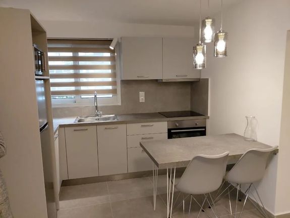 Studio / γκαρσονιέρα 30 τ.μ. για ενοικίαση, Αθήνα - Νότια Προάστια, Γλυφάδα