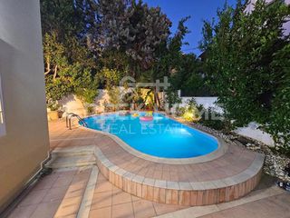 Villa 200 sqm for sale