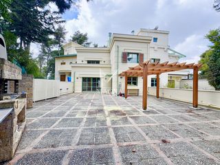 Μεζονέτα 370 τ.μ. για ενοικίαση