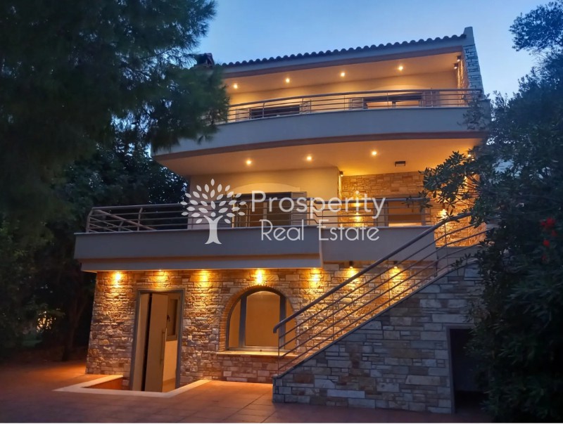 Μεζονέτα 295 τ.μ. πρός πώληση, Αθήνα - Ανατολικά Προάστια, Νέα Μάκρη