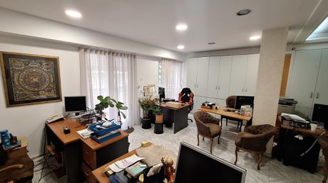 Office 100 sqm for rent