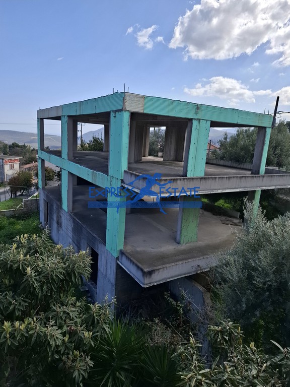 Μεζονέτα 350 τ.μ. πρός πώληση, Αθήνα - Ανατολικά Προάστια, Μαραθώνας