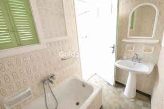 Μονοκατοικία 240 τ.μ. για πώληση, Πειραιάς, Αγία Σοφία-thumb-6