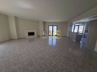 Μεζονέτα 220 τ.μ. για ενοικίαση