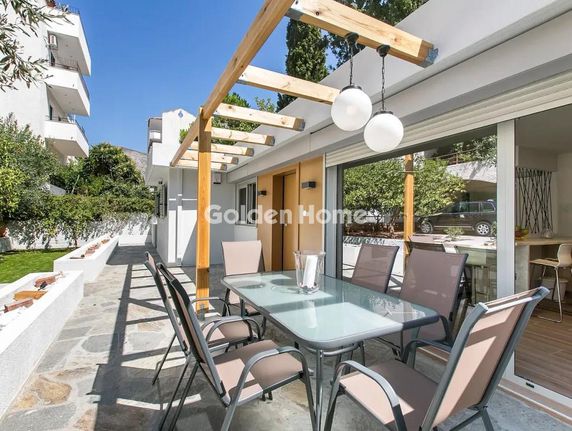 Detached home 60 sqm for rent, Athens - South, Glyfada
