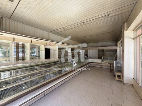 Store 150 sqm for rent
