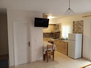 Studio / γκαρσονιέρα 33 τ.μ. πρός ενοικίαση, Αργολίδα, Κρανίδι-thumb-4