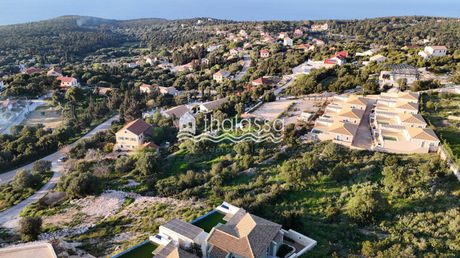 Οικόπεδο 2.050 τ.μ. πρός πώληση