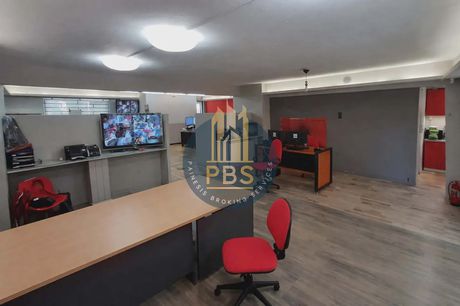 Store 303 sqm for rent
