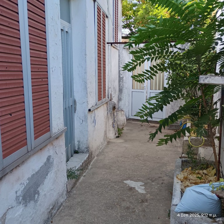 Μονοκατοικία 70 τ.μ. πρός πώληση, Ν. Ηρακλείου, Γοργολαϊνη