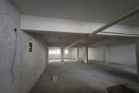 Store 270 sqm for rent