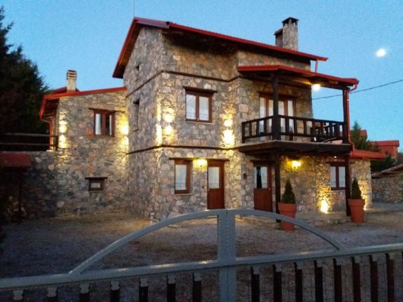Συγκρότημα διαμερισμάτων 268 τ.μ. για πώληση, Πέλλα, Βεγορίτιδα
