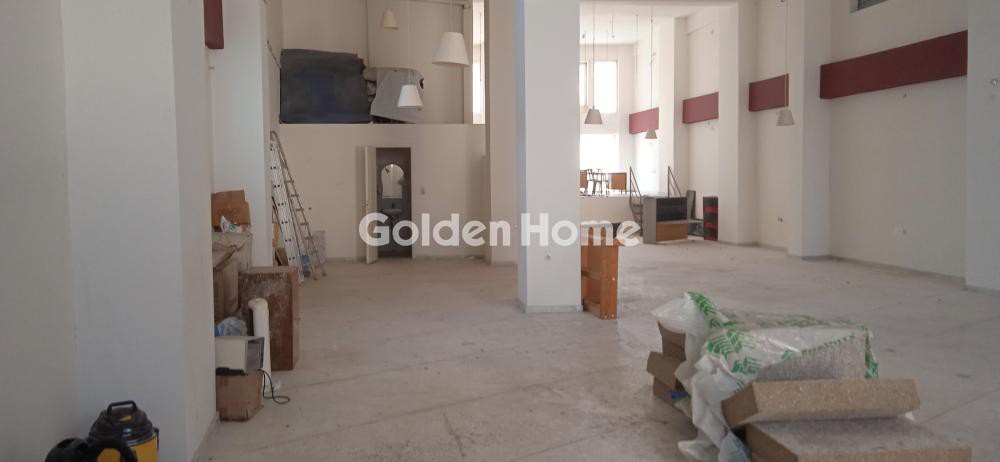 Κατάστημα 1.000 τ.μ. προς πώληση, Τρεις Γέφυρες