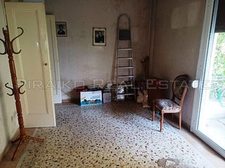 Διαμέρισμα 49 τ.μ. για πώληση, Πειραιάς, Αγία Σοφία-thumb-2