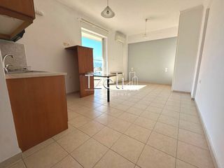 Studio / γκαρσονιέρα 30 τ.μ. πρός ενοικίαση, Αχαΐα, Πάτρα-thumb-1