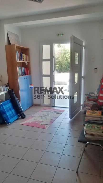 Επιχειρηματικό κτίριο 356 τ.μ. πρός ενοικίαση, Αθήνα - Ανατολικά Προάστια, Αρτέμιδα (λούτσα)