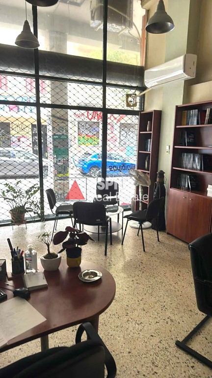 Κατάστημα 70 τ.μ. προς πώληση, Εξάρχεια - Νεάπολη