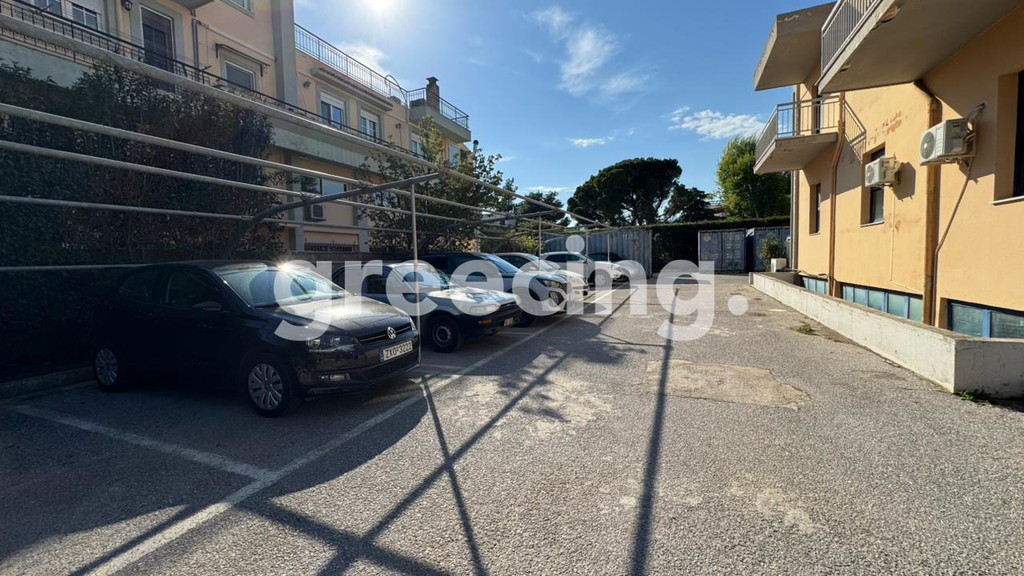 Επιχειρηματικό κτίριο 845 τ.μ. πρός ενοικίαση, Αθήνα - Βόρεια Προάστια, Κηφισιά