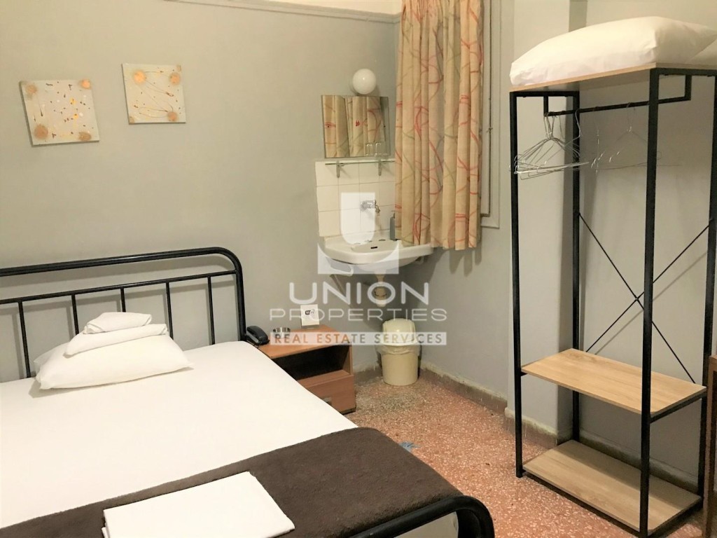 Hotel 600 sqm for sale, Piraeus, Port