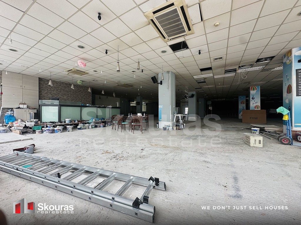 Store 1.080 sqm for rent, Messinia, Kalamata