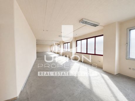 Επιχειρηματικό κτίριο 1.300 τ.μ. πρός ενοικίαση