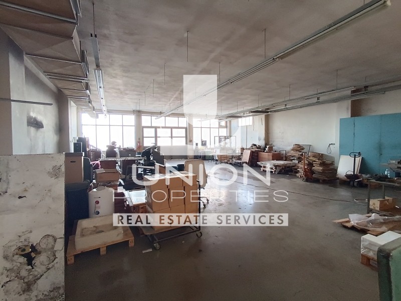 Επιχειρηματικό κτίριο 1.350 τ.μ. πρός πώληση, Αθήνα - Νότια Προάστια, Δάφνη