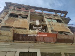 Building 900 sqm for sale