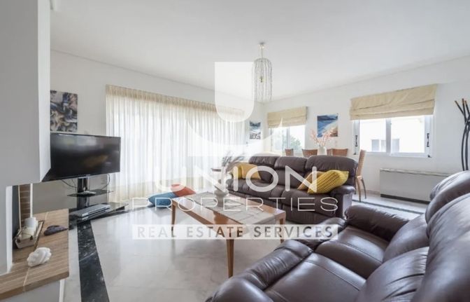 Apartment 110 sqm for rent, Athens - South, Vari - Varkiza
