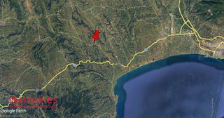 Land plot 414 sqm for sale, Messinia, Petalidi-thumb-1