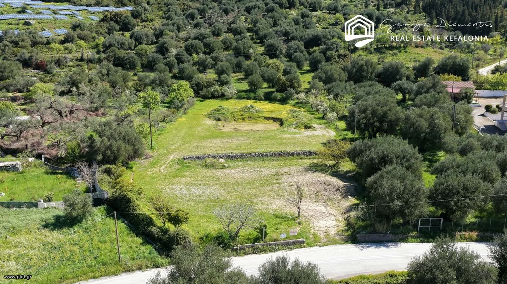 Αγροτεμάχια 3.215 τ.μ. προς πώληση, Σάμη