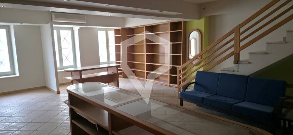 Γραφείο 120 τ.μ. προς ενοικίαση, Κυκλάδες, Σύρος